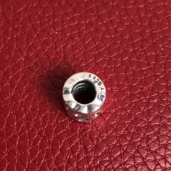 Authentic Pandora Tunnel of Love Charm - Picture 3 of 4